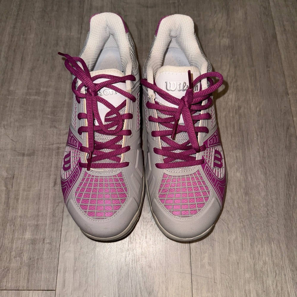 Wilson Women's White and Pink Tennis Shoes size 7.5